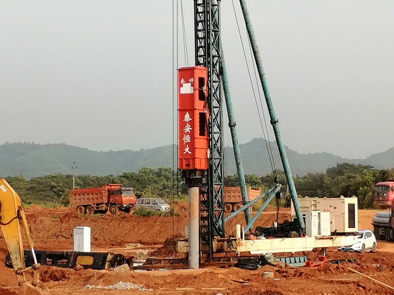 打樁機(jī)打樁錘 打樁機(jī)打樁錘